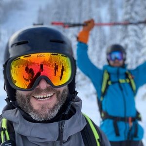 Meet your Posher, Tom